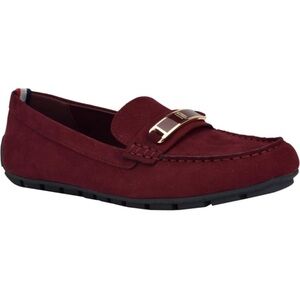 NWOT - Tommy Hilfiger Women’s Kyria Loafer